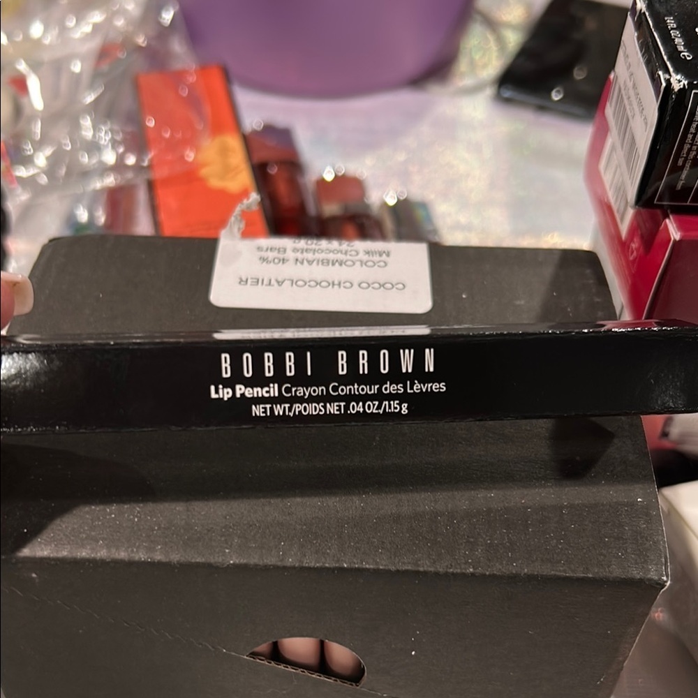 663. Bobbi Brown Lip Pencil in Red. New in Box. - Picture 1 of 5